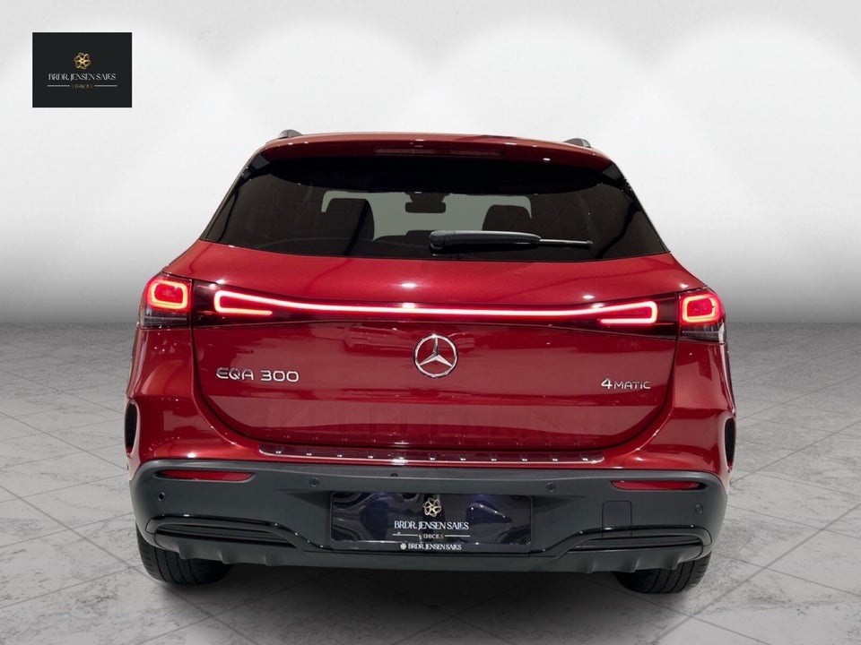 Mercedes EQA300 AMG Line 4Matic 5d