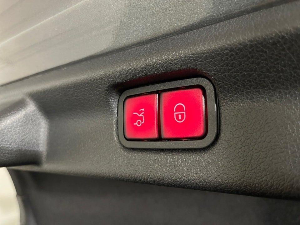 Mercedes EQE300 AMG Line 4d