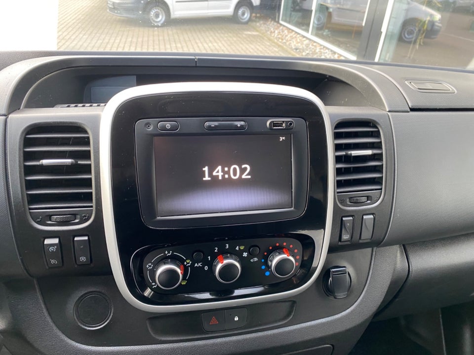 Renault Trafic T29 2,0 dCi 170 L2H1 EDC