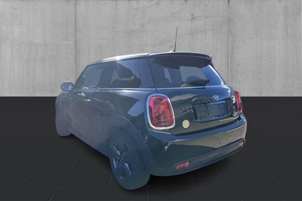 MINI Cooper SE Classic Trim 3d