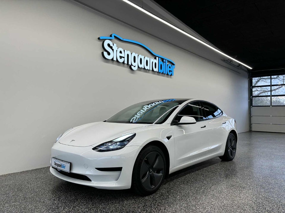 Tesla Model 3 RWD 4d