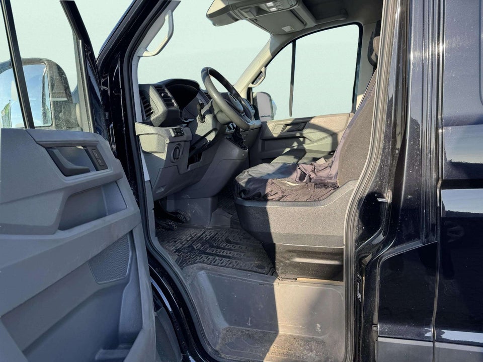 VW Crafter 30 2,0 TDi 140 Kassevogn L3H2