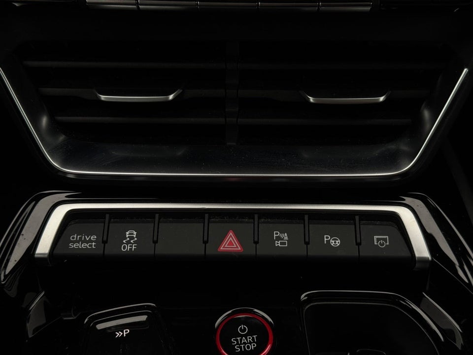 Audi e-tron GT quattro 4d