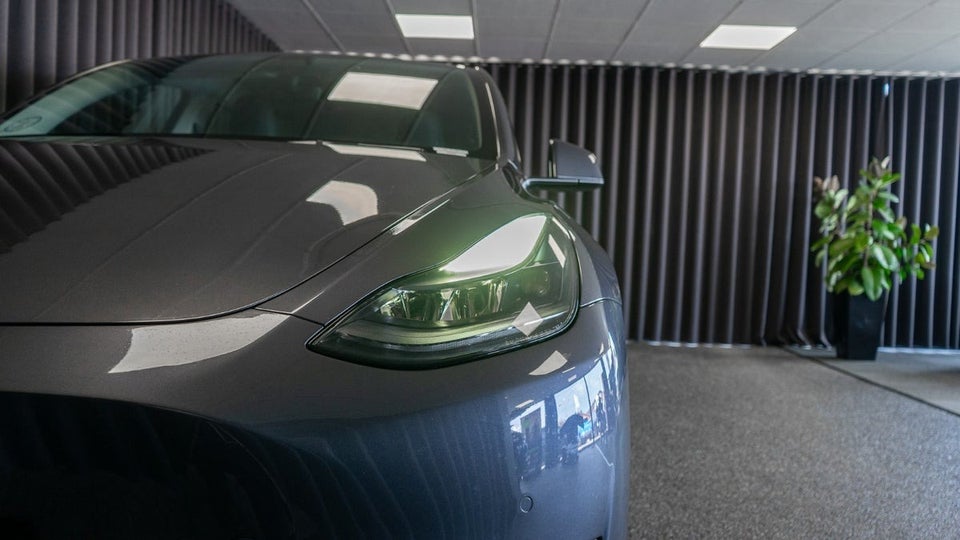 Tesla Model Y RWD 5d