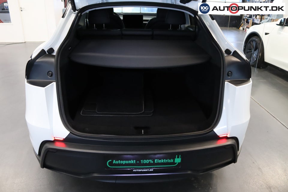 Tesla Model Y Long Range AWD 5d