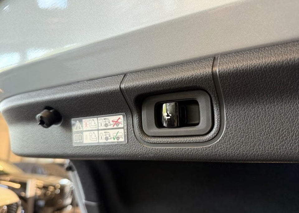 Mercedes EQE350+ AMG Line 4d