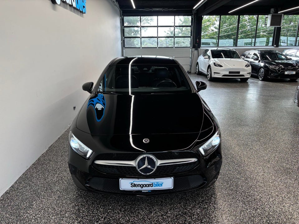 Mercedes A200 1,3 Progressive Line aut. 4d