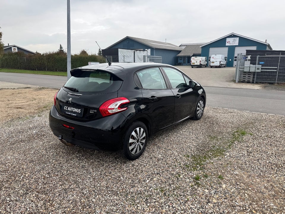 Peugeot 208 1,6 e-HDi 92 Active 5d