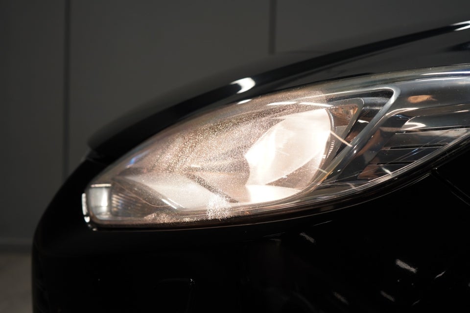 Ford Focus 1,6 TDCi 115 Titanium stc. Van 5d