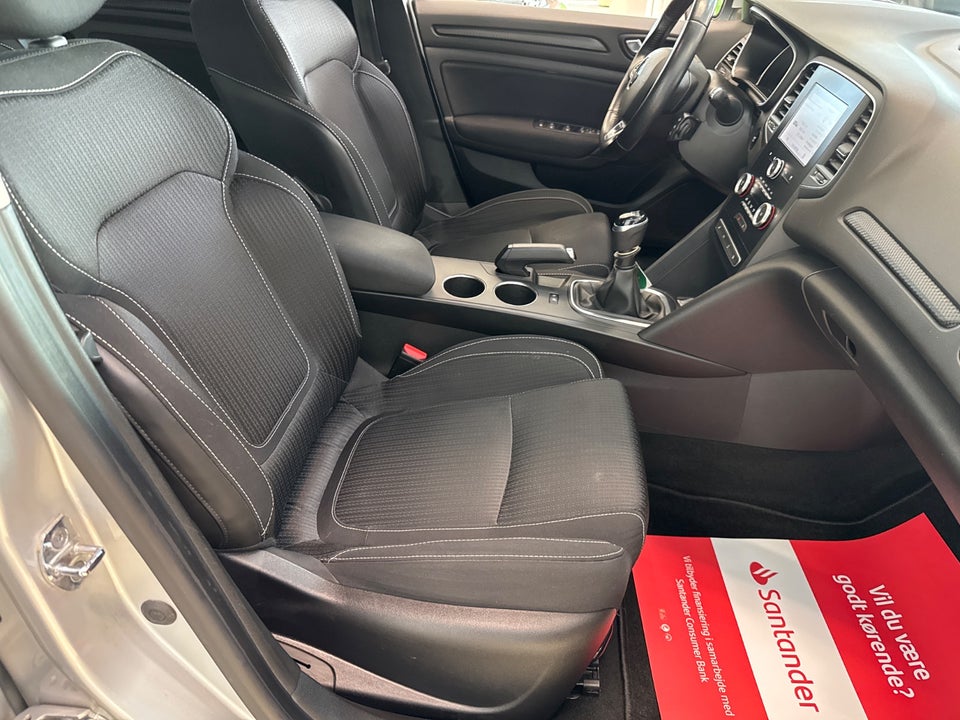 Renault Megane IV 1,2 TCe 130 Zen Sport Tourer 5d