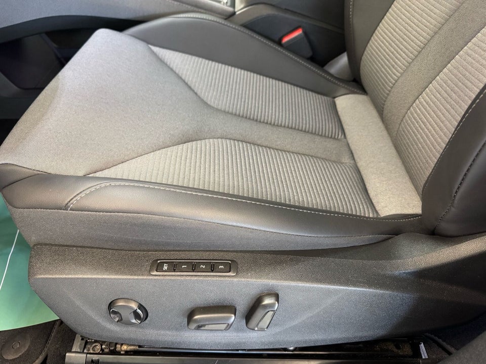 Skoda Enyaq 60 iV Premium 5d