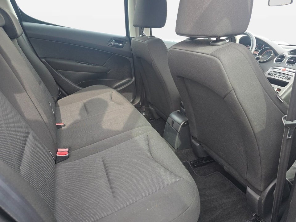 Peugeot 308 1,6 VTi 120 Access 5d