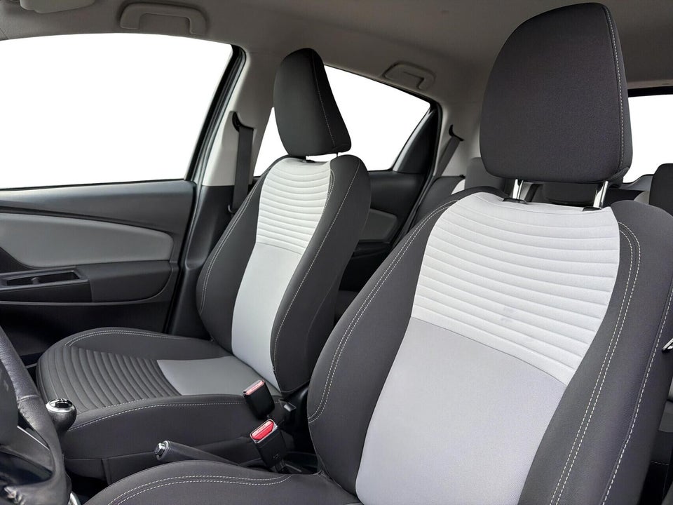 Toyota Yaris 1,0 VVT-i T2 5d