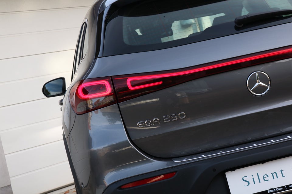 Mercedes EQA250 Progressive 5d