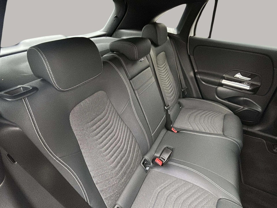 Mercedes EQA250 Progressive 5d