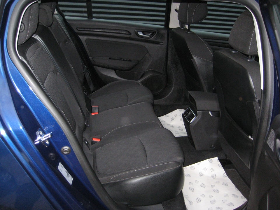 Renault Megane IV 1,3 TCe 140 Limited Sport Tourer 5d