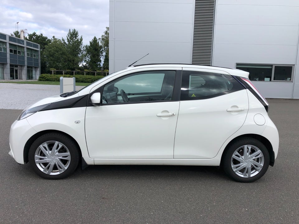 Toyota Aygo 1,0 VVT-i x-sky 5d