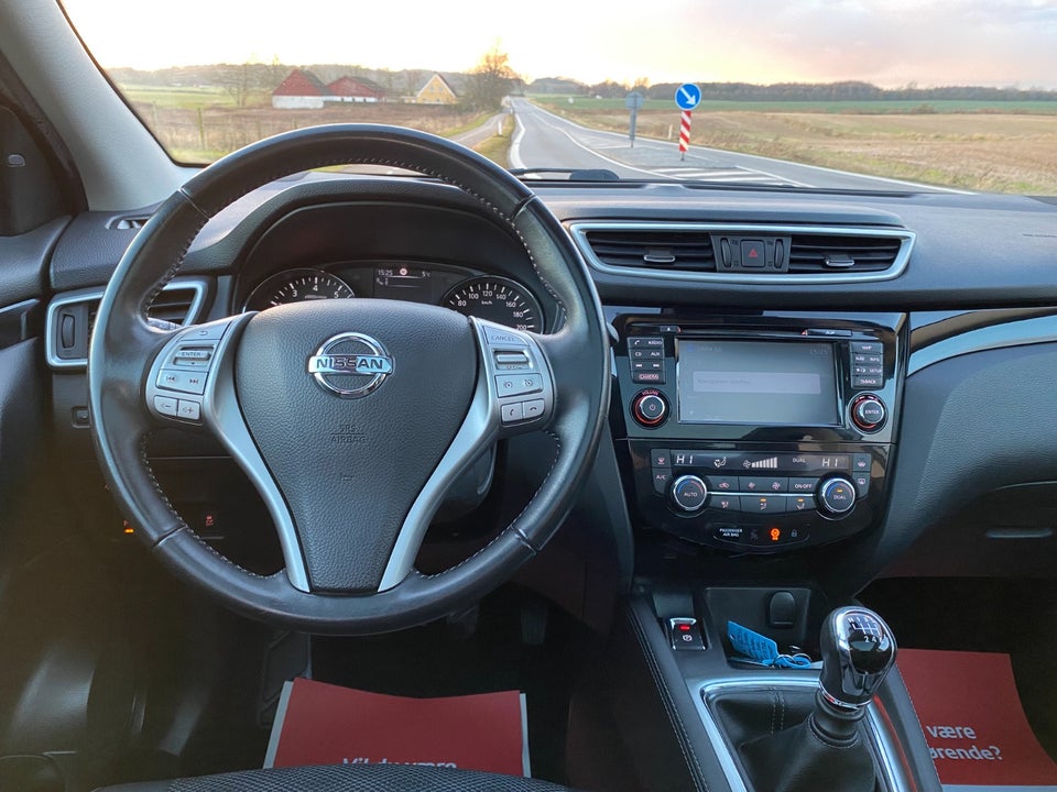 Nissan Qashqai 1,2 Dig-T 115 Tekna 5d