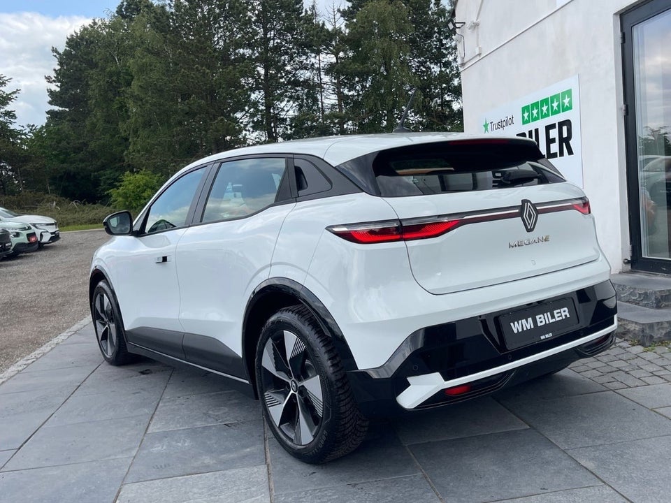 Renault Megane E-Tech 40 Equilibre 5d