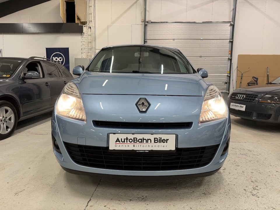 Renault Grand Scenic III 1,9 dCi 130 Dynamique 7prs 5d