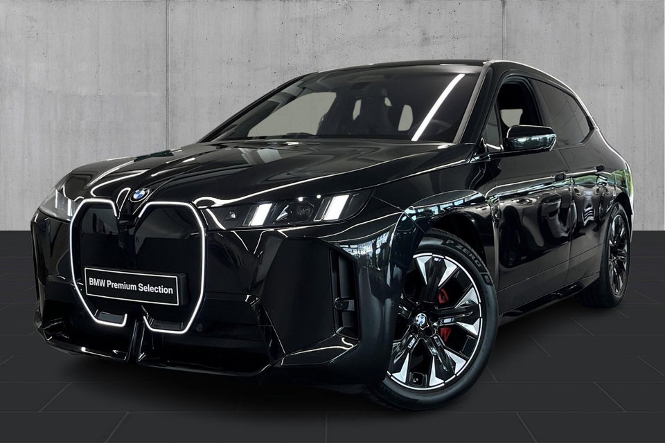 BMW iX xDrive60 Fully Charged 5d