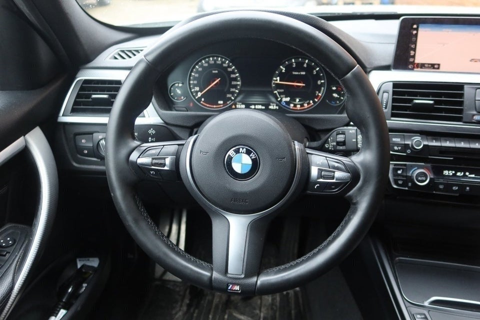 BMW 320i 2,0 Touring M-Sport aut. 5d