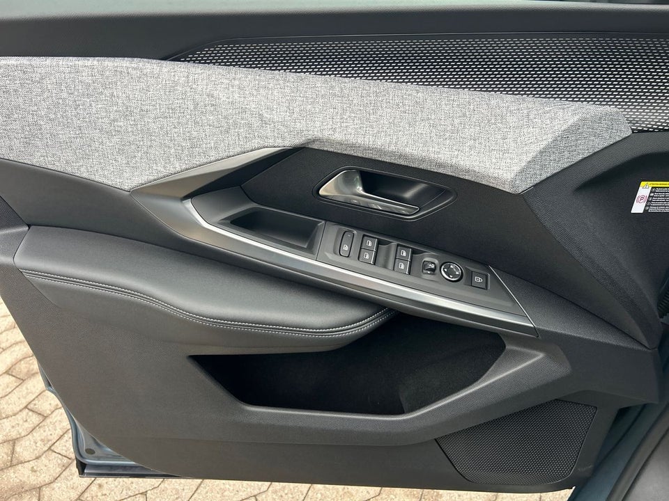 Peugeot e-5008 77 GT 7prs 5d