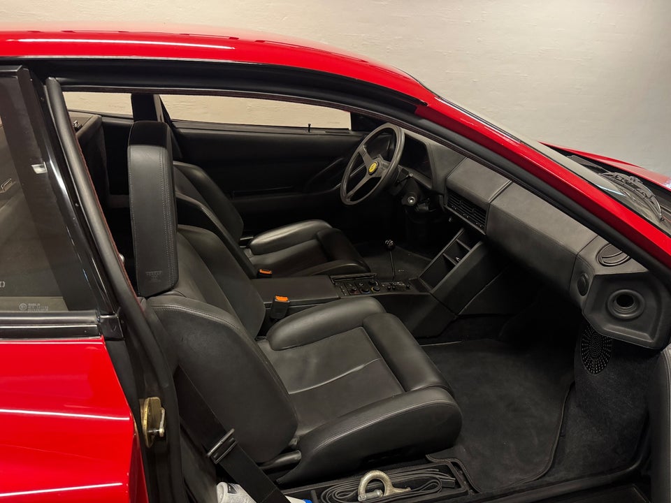 Ferrari Testarossa 4,9  2d
