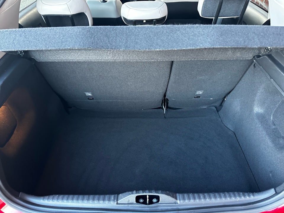 Citroën C3 1,2 PureTech 83 Shine Sport 5d