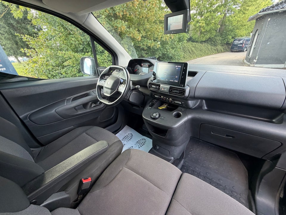 Peugeot Partner 1,5 BlueHDi 130 L2V2 Ultimate EAT8 Van