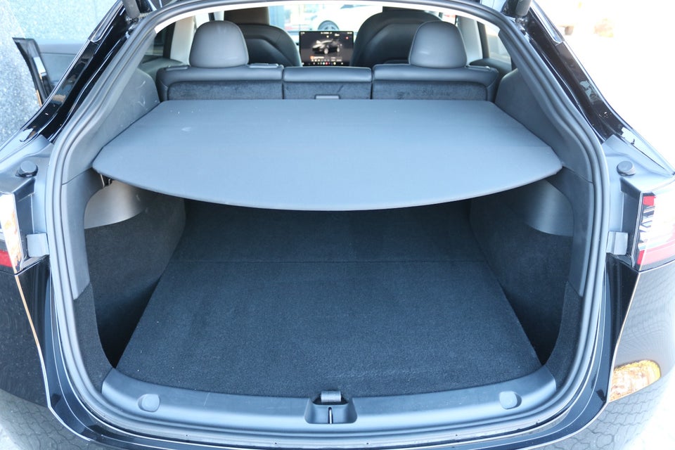 Tesla Model Y RWD 5d