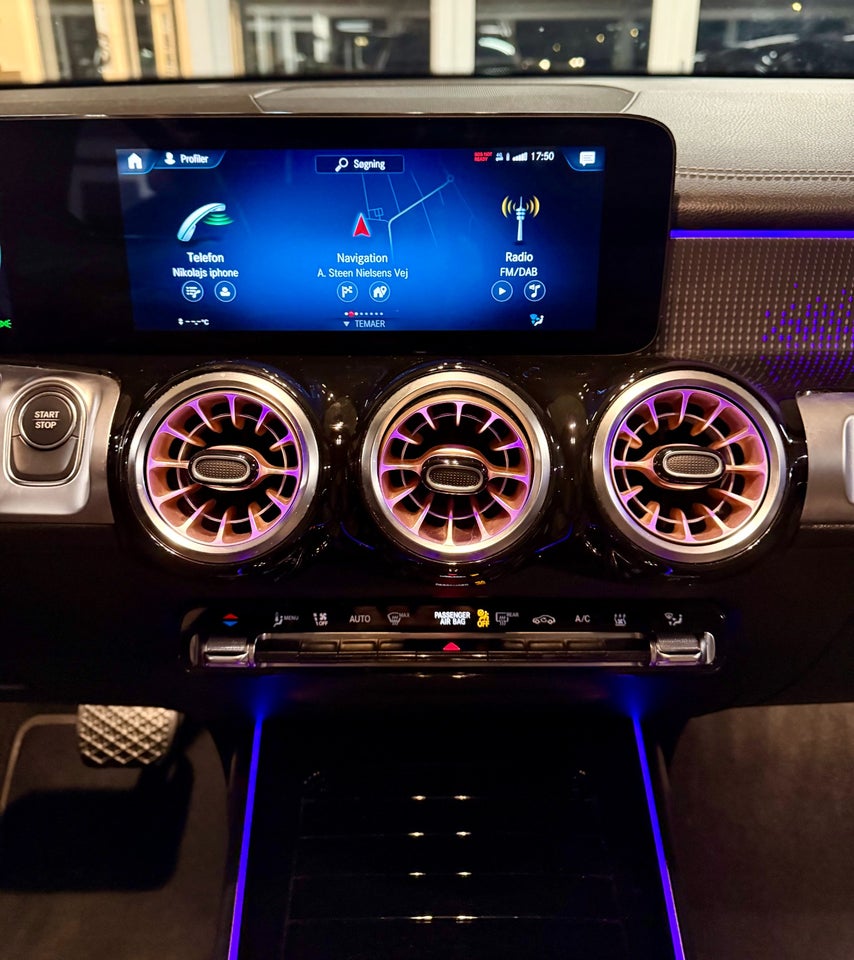 Mercedes EQB300 4Matic 7prs 5d