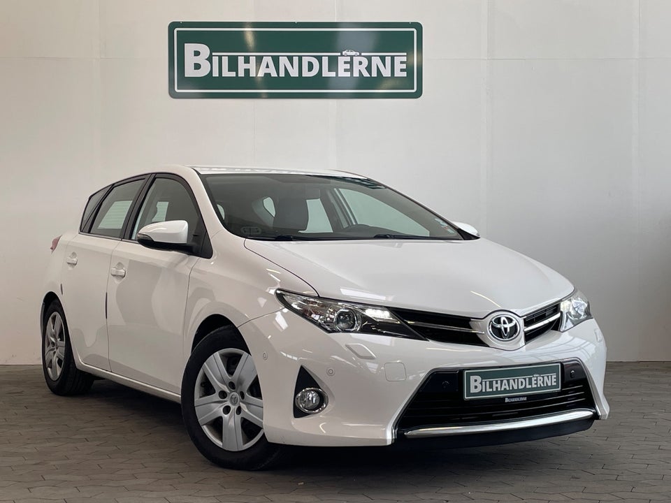Toyota Auris 2,0 D-4D T2 5d