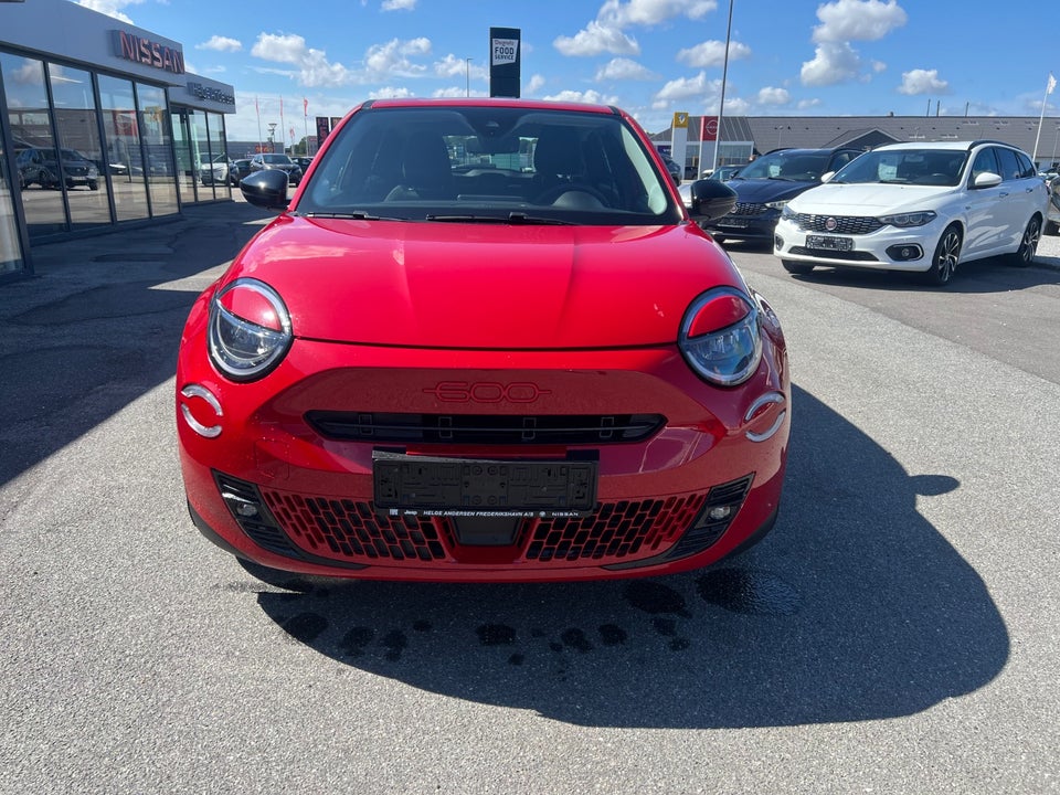 Fiat 600e 54 (RED) 5d