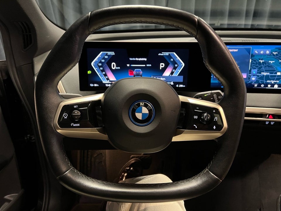 BMW iX xDrive40 5d