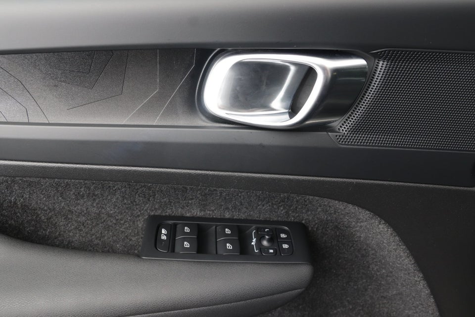 Volvo XC40 P6 ReCharge Plus 5d