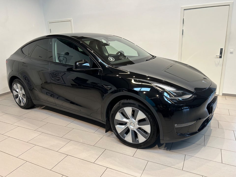Tesla Model Y Long Range AWD 5d
