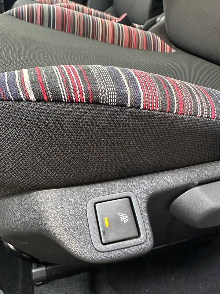 Citroën C1 1,0 VTi Shine 5d