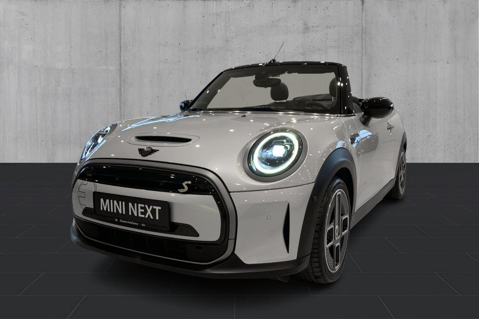 MINI Cooper SE Cabriolet 2d