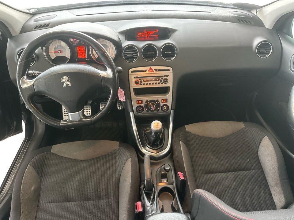 Peugeot 308 1,6 e-HDi 112 Sportium SW 5d