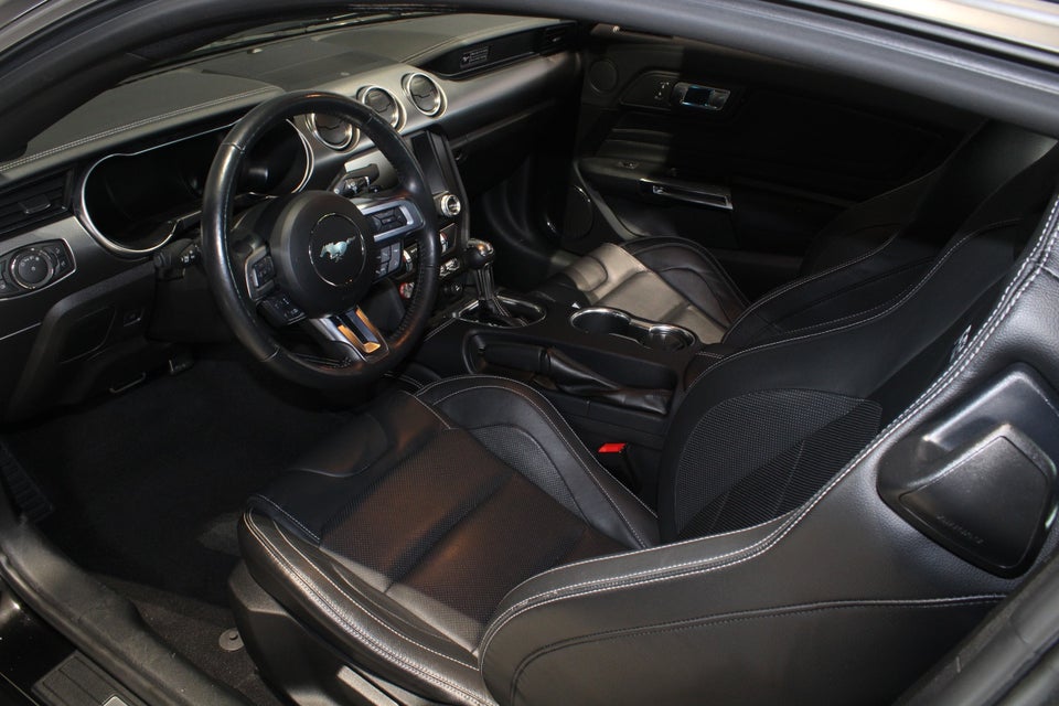 Ford Mustang 5,0 V8 GT Fastback 2d