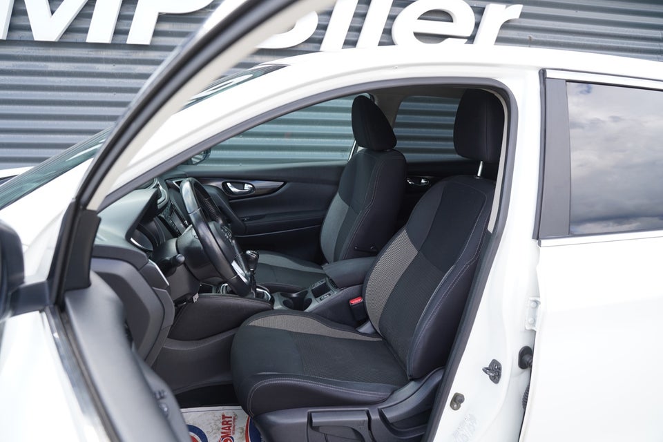 Nissan Qashqai 1,2 Dig-T 115 Acenta Connect 5d