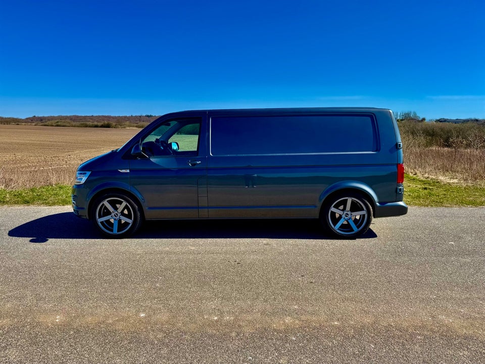 VW Transporter 2,0 TDi 150 Autotransporter DSG 2d