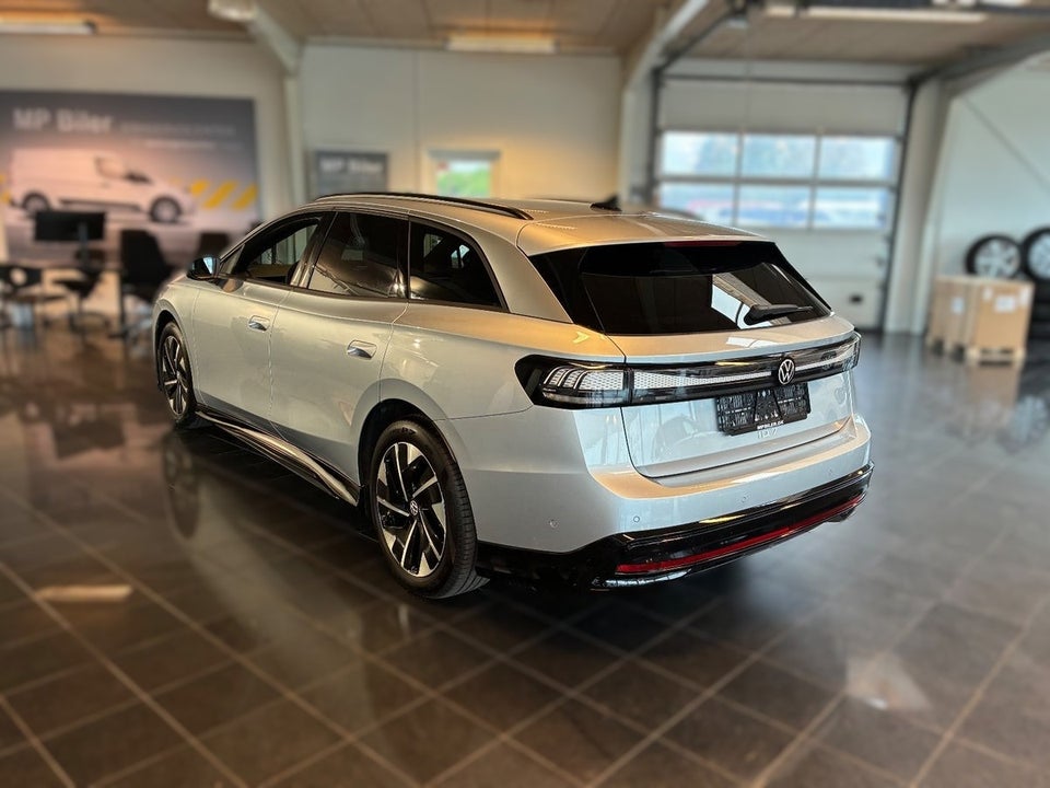 VW ID.7 77 Pro Tourer 5d