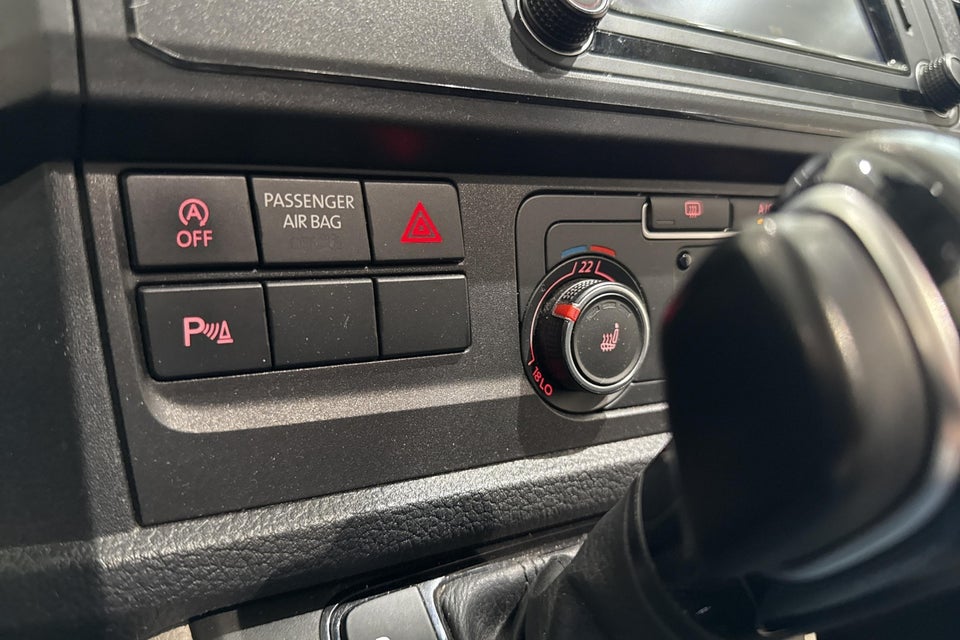 VW Transporter 2,0 TDi 204 Kassevogn DSG kort