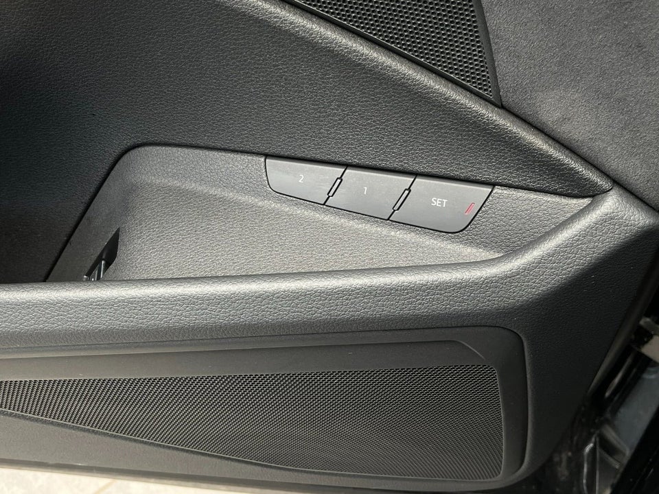 Audi Q8 e-tron 55 S-line Sportback quattro 5d