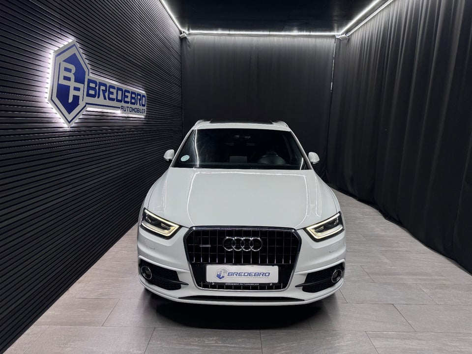 Audi Q3 2,0 TDi 177 S-line quattro S-tr. 5d