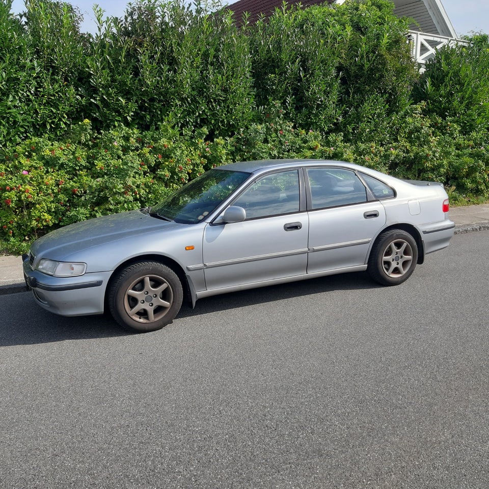 Honda Accord 2,2 VTEC 4d