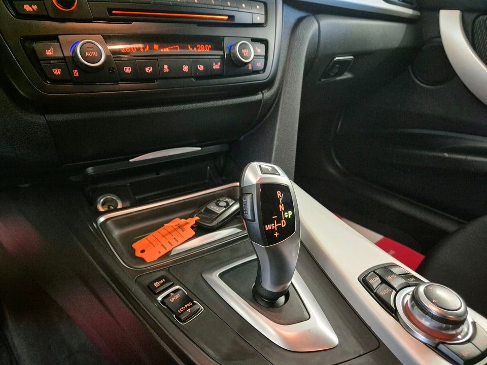 BMW 320d 2,0 aut. 4d