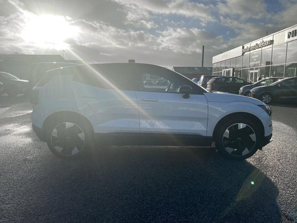 Volvo EX30 Extended Range Ultra 5d